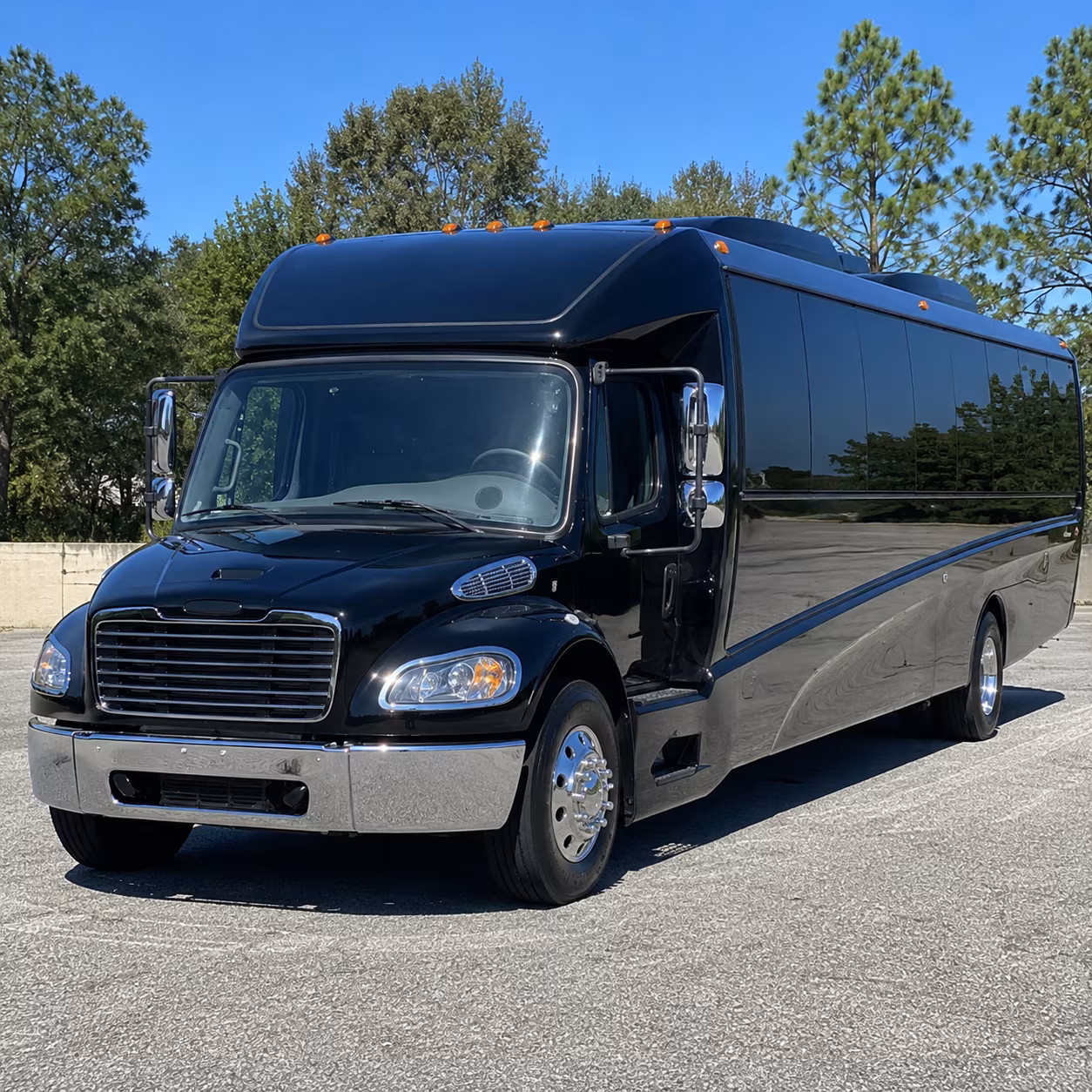hamilton 15 passenger minibus
