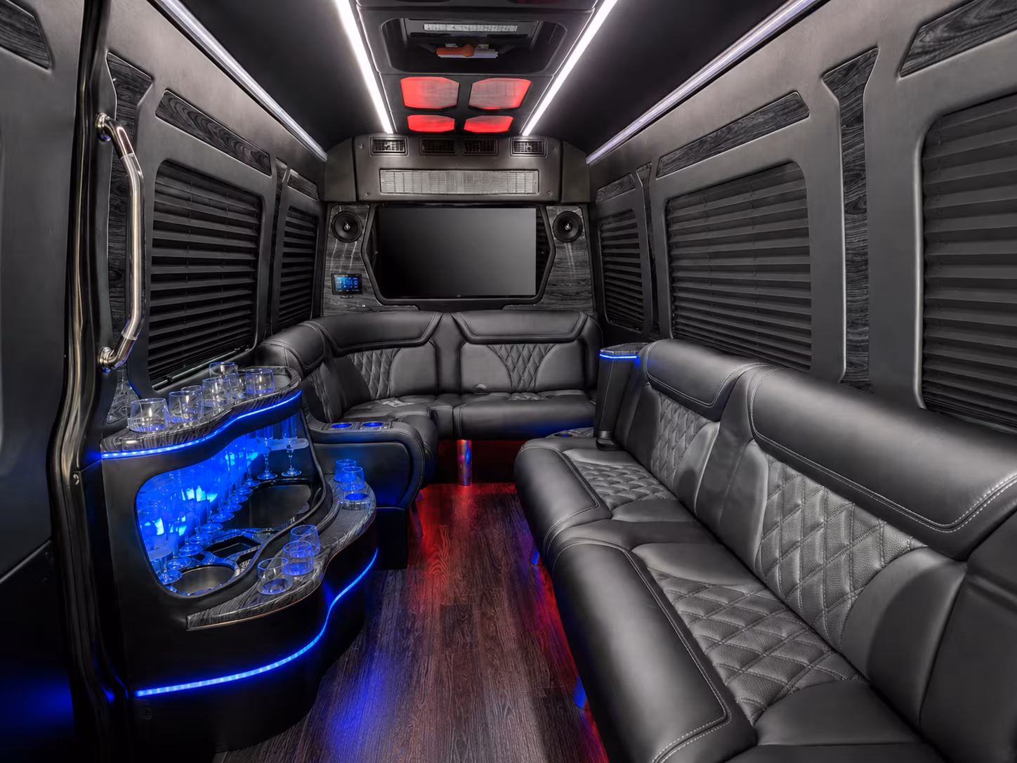 hamilton 15 passenger party bus