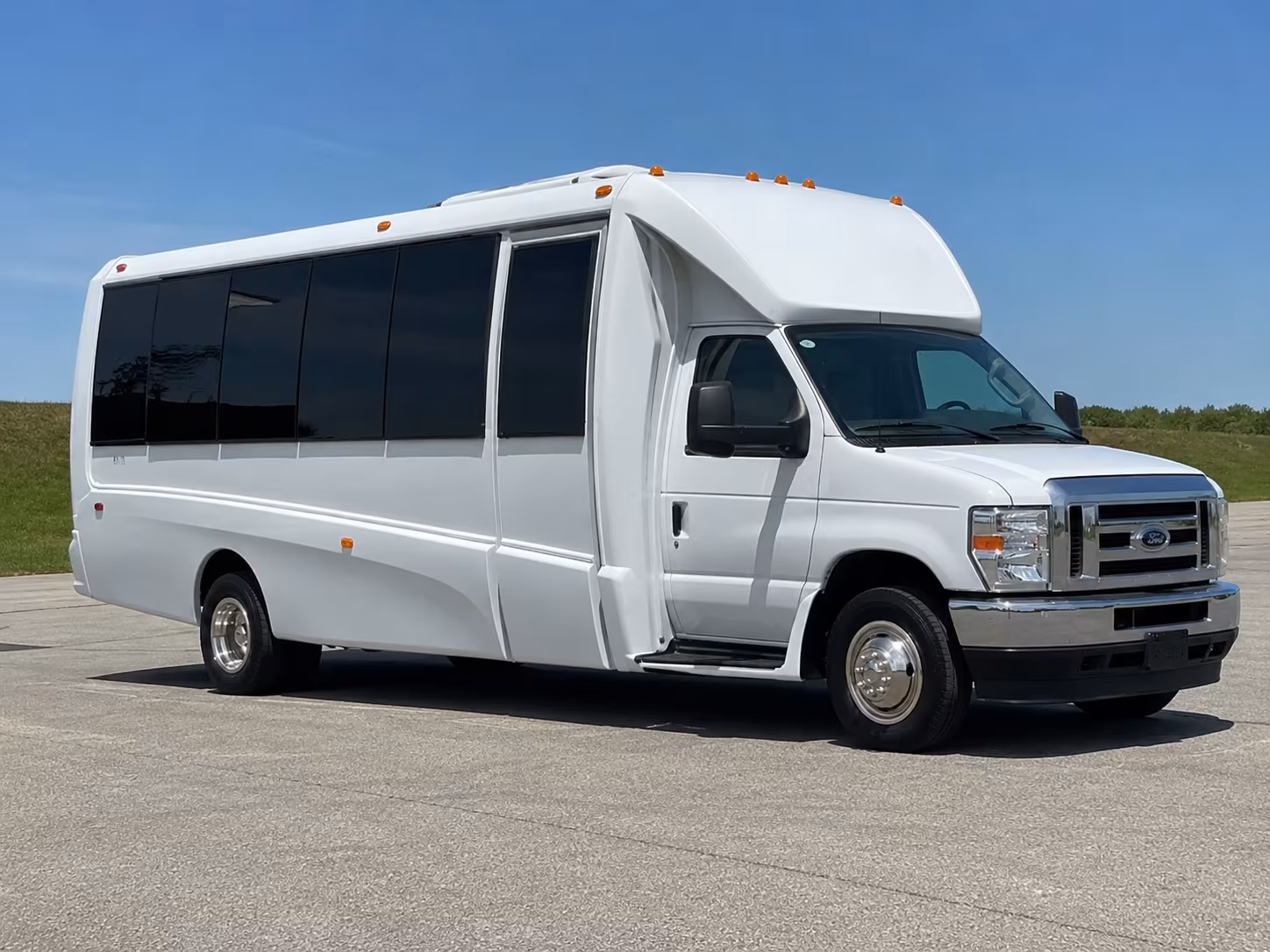 hamilton charter buses