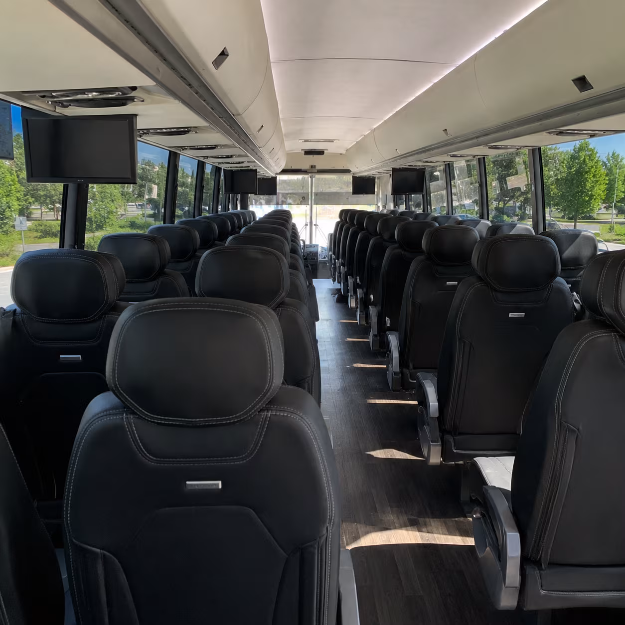 recurring government shuttle buses along the hamilton trenton corridor