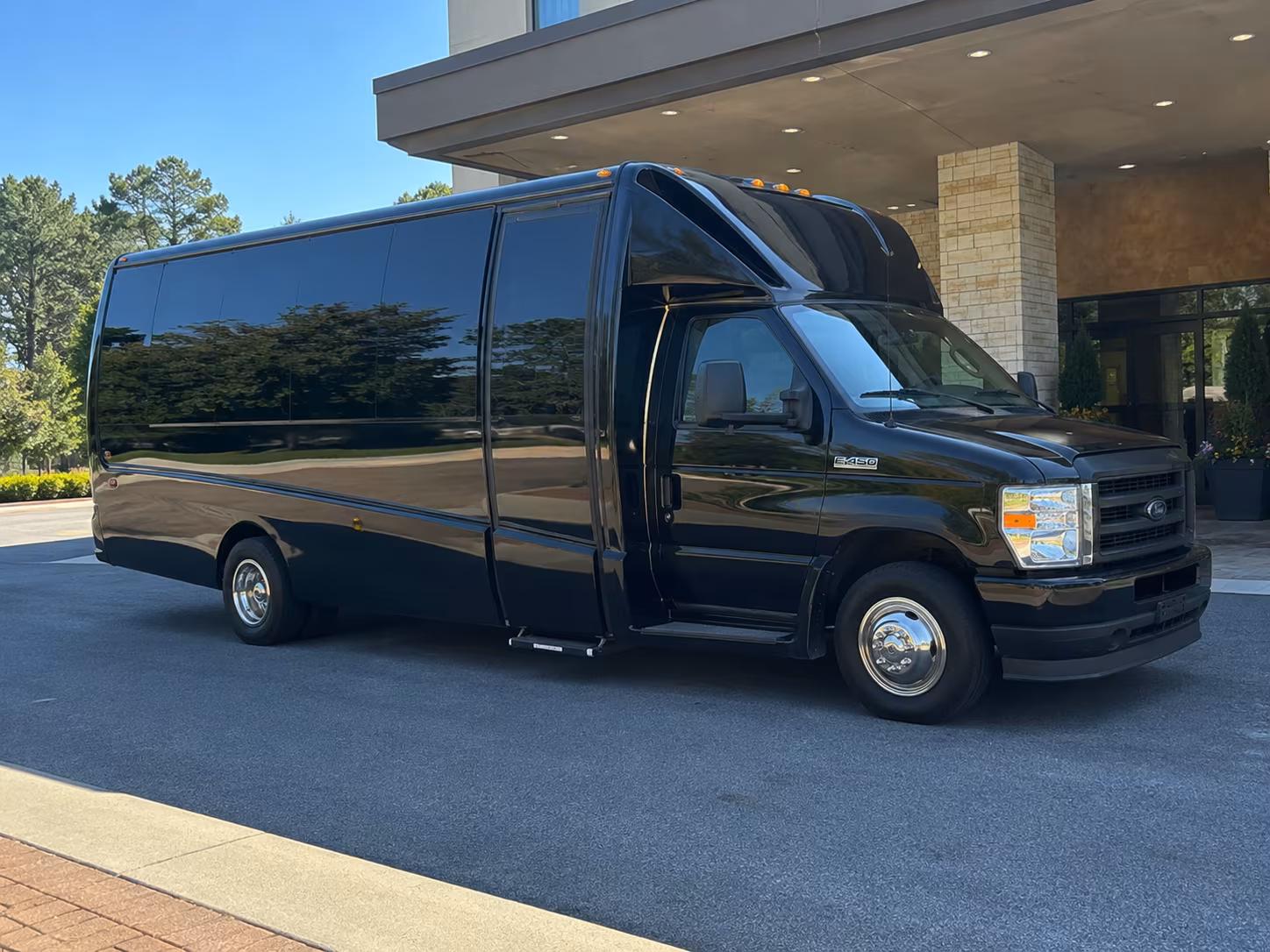 weekly worship shuttle buses for hamilton congregations